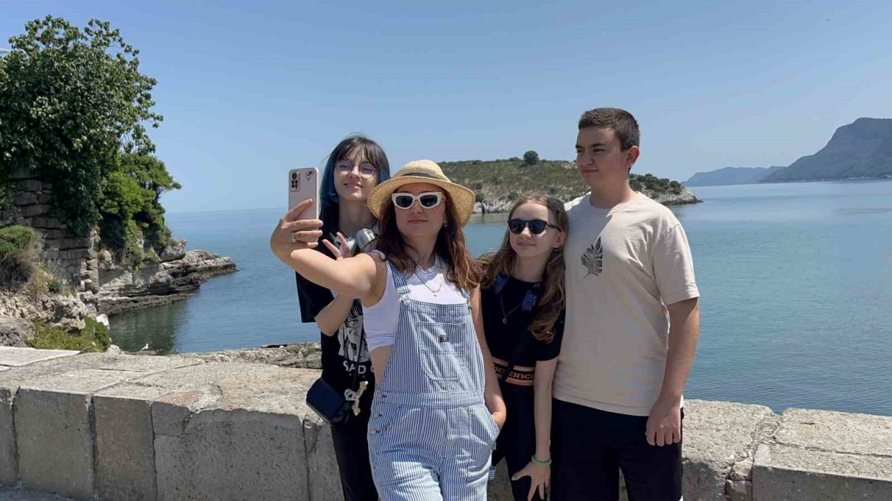 6 bin nüfuslu Amasra bayramda 500 bin turist ağırlayacak