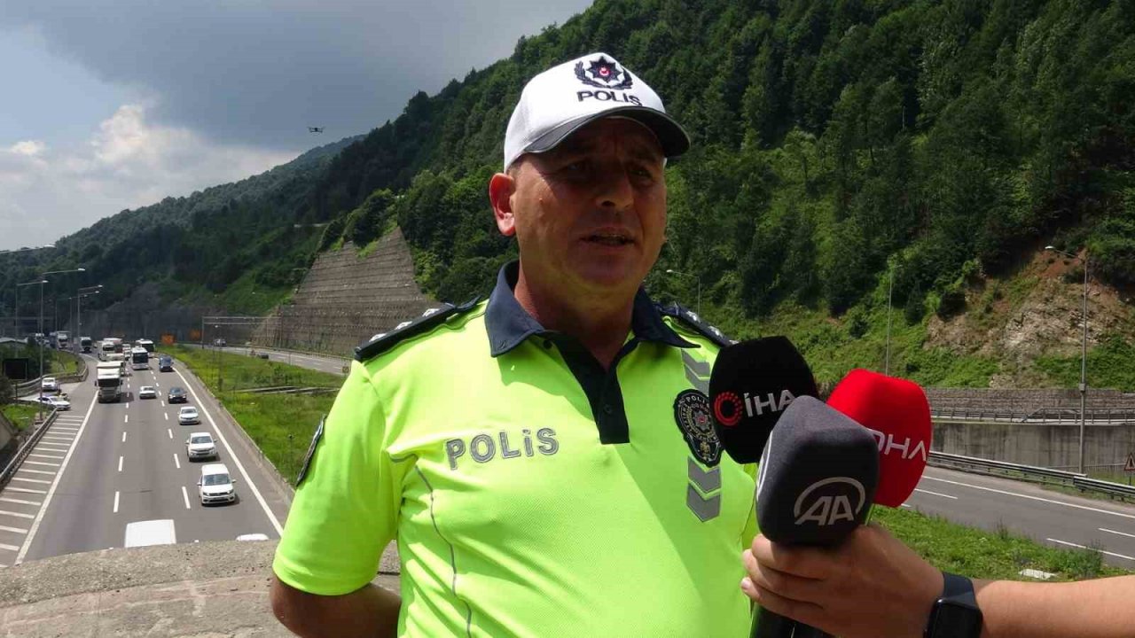 Bolu’da TEM Otoyolu’nda bayram trafiği başladı