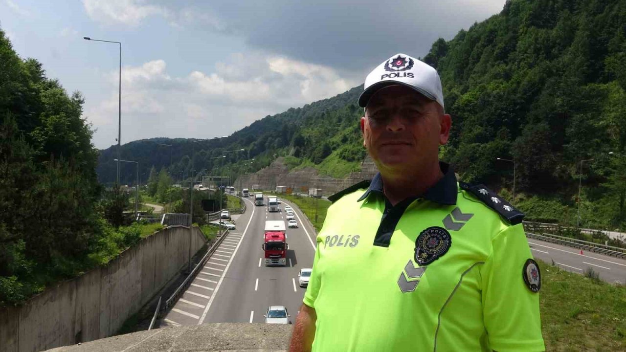 Bolu’da TEM Otoyolu’nda bayram trafiği başladı