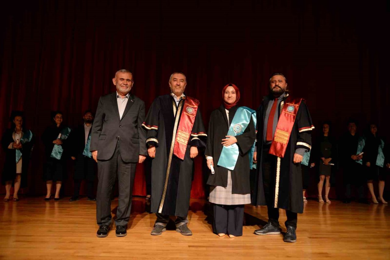 BUÜ, enstitü mezunları ile araştırma üniversiteleri arasındaki yerini sağlamlaştıracak