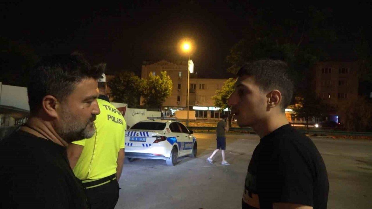 Drift yapmaktan ehliyetine el konulmuştu...Polislerle böyle pazarlık yaptı