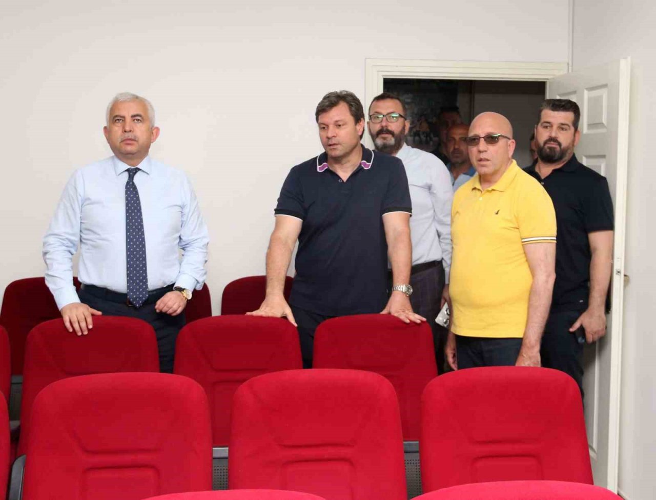 Gündoğdu: "Kocaelispor’u her zaman ve her koşulda destekliyoruz"