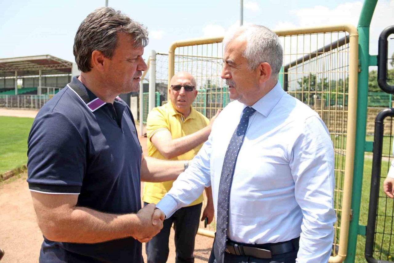 Gündoğdu: "Kocaelispor’u her zaman ve her koşulda destekliyoruz"