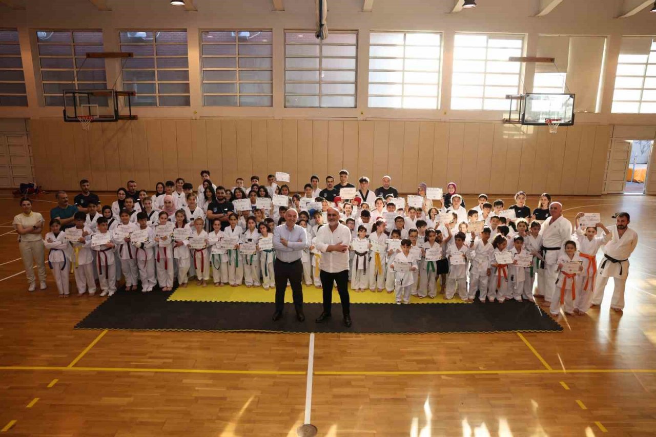 Darıca’nın başarılı sporcuları kuşak atladı