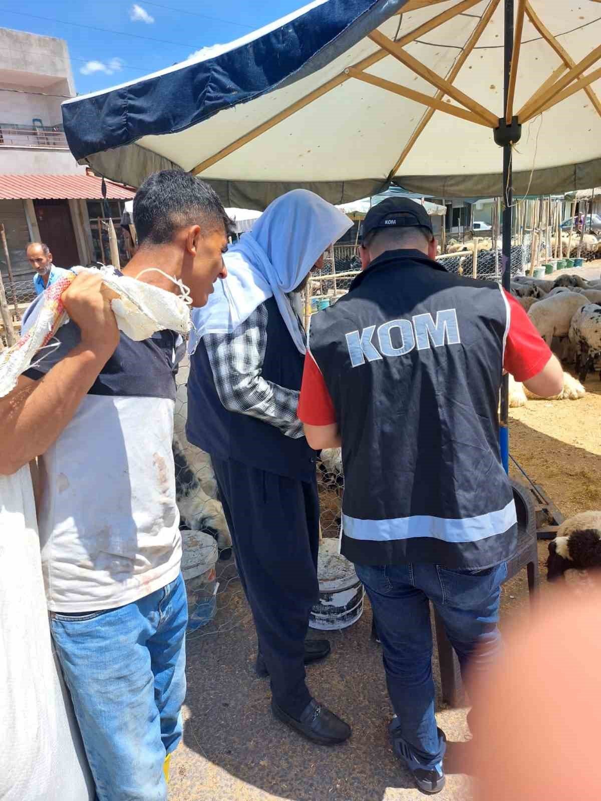 Diyarbakır polisinden kurban satıcılarına ’sahte para’ uyarısı