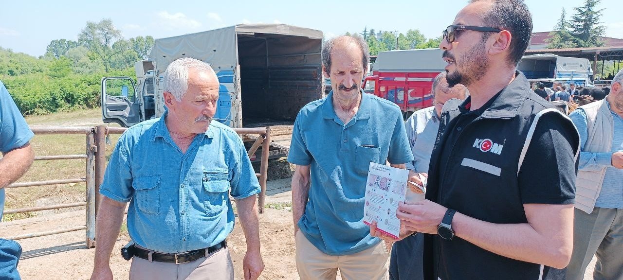 Polisten Kurban satıcılarına sahte para uyarısı