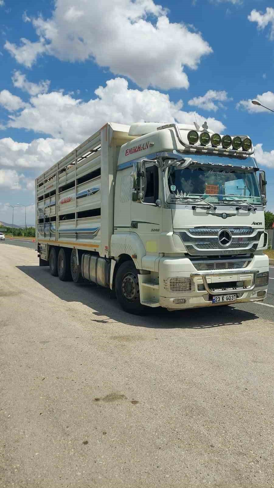 Elazığ’da hayvan sevkiyatı denetimi sürüyor