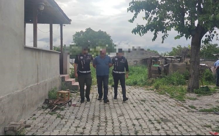 ‘Kukla’ operasyonunda odunluğa saklanan silahlar ele geçirildi