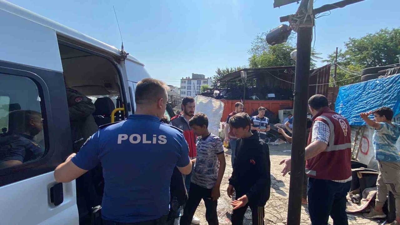 Çorlu’da kaçak göçmen operasyonu: 21 yabancı uyruklu sınır dışı edilecek