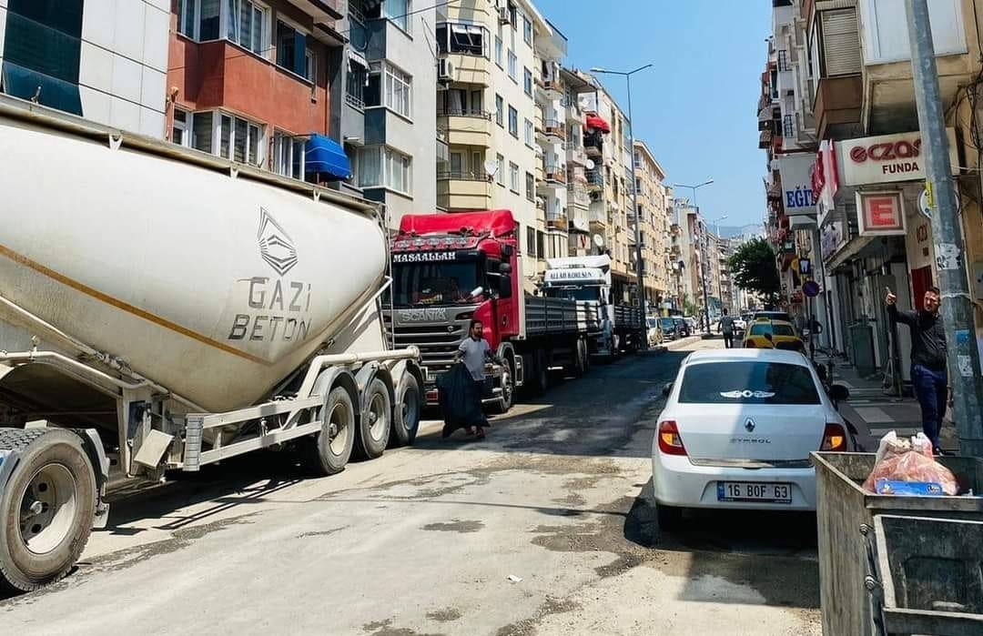 Erdek’in yazın artan trafik çilesi