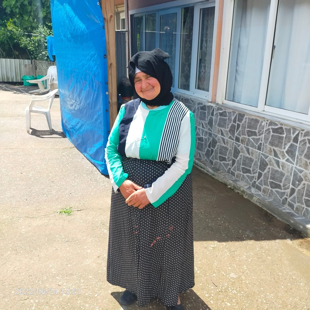 Ekipler her yerde kaybolan yaşlı kadını arıyor