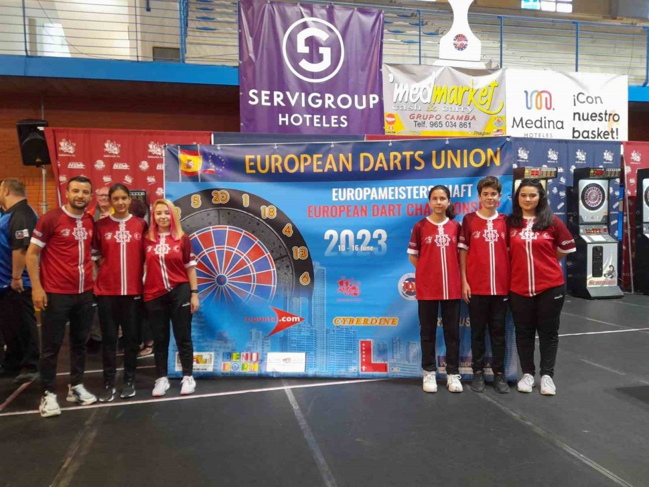 Milli dartçılar Avrupa şampiyonu oldu