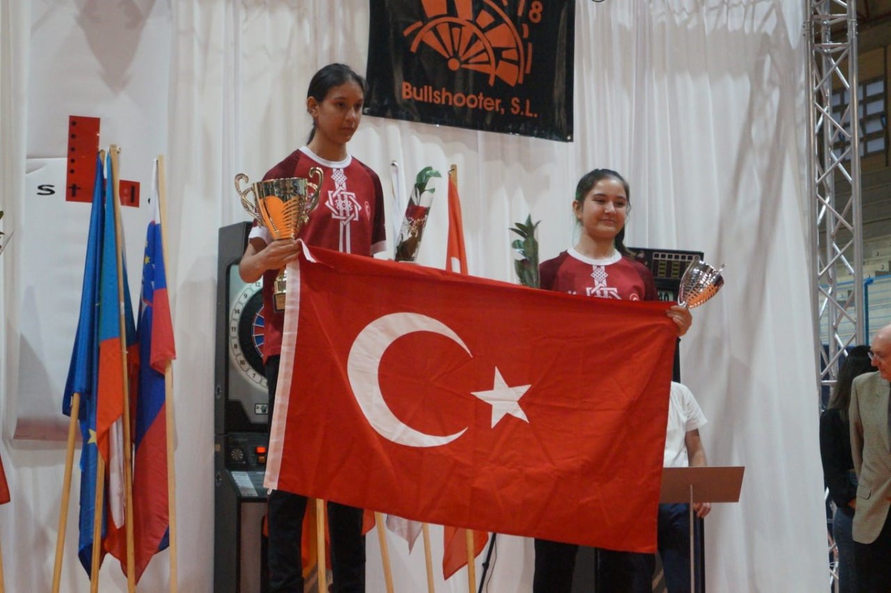 Milli dartçılar Avrupa şampiyonu oldu