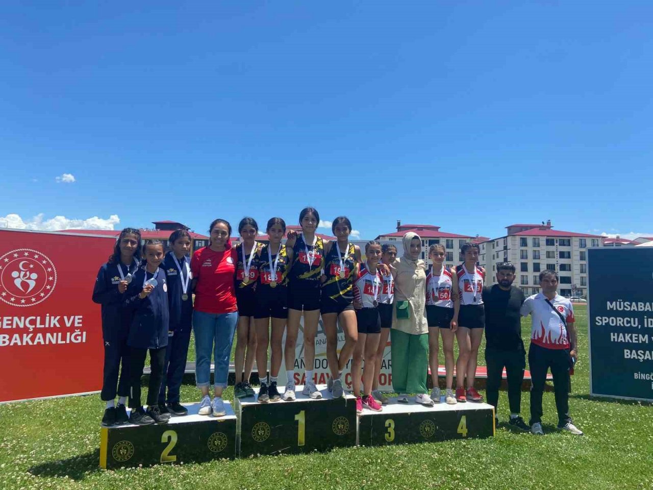 Karslı sporcular madalyayla döndü