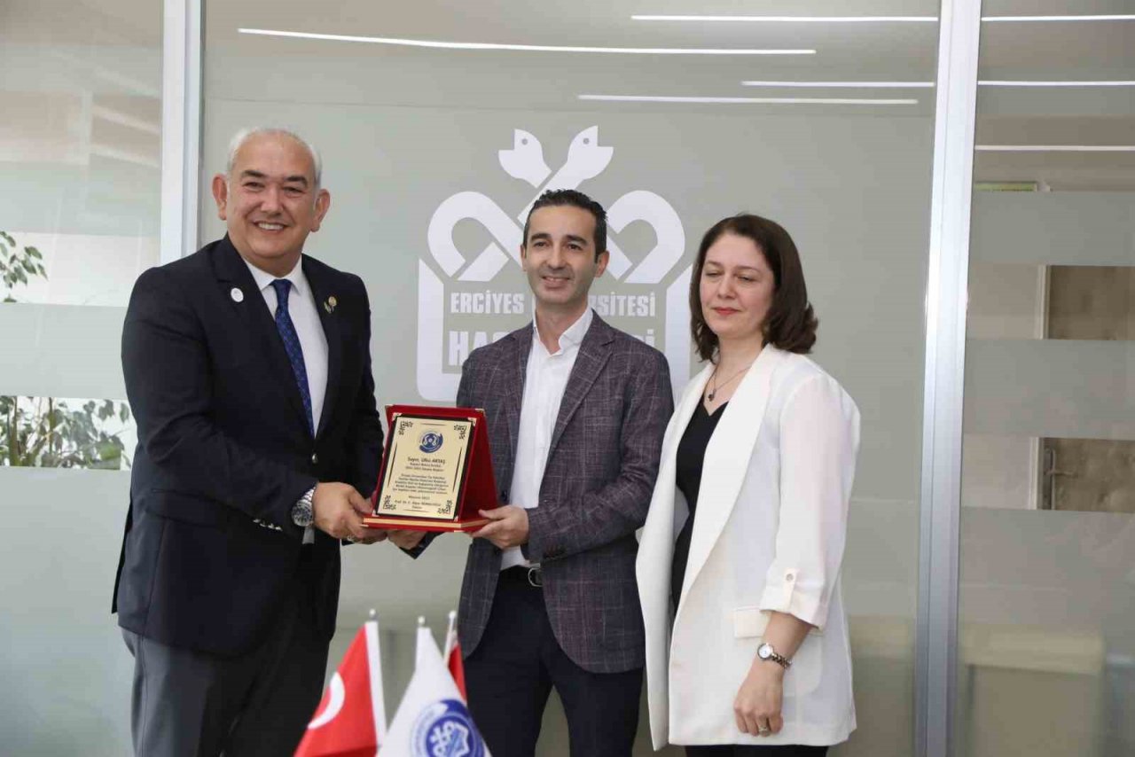 ERÜ’ye cihaz bağışlandı