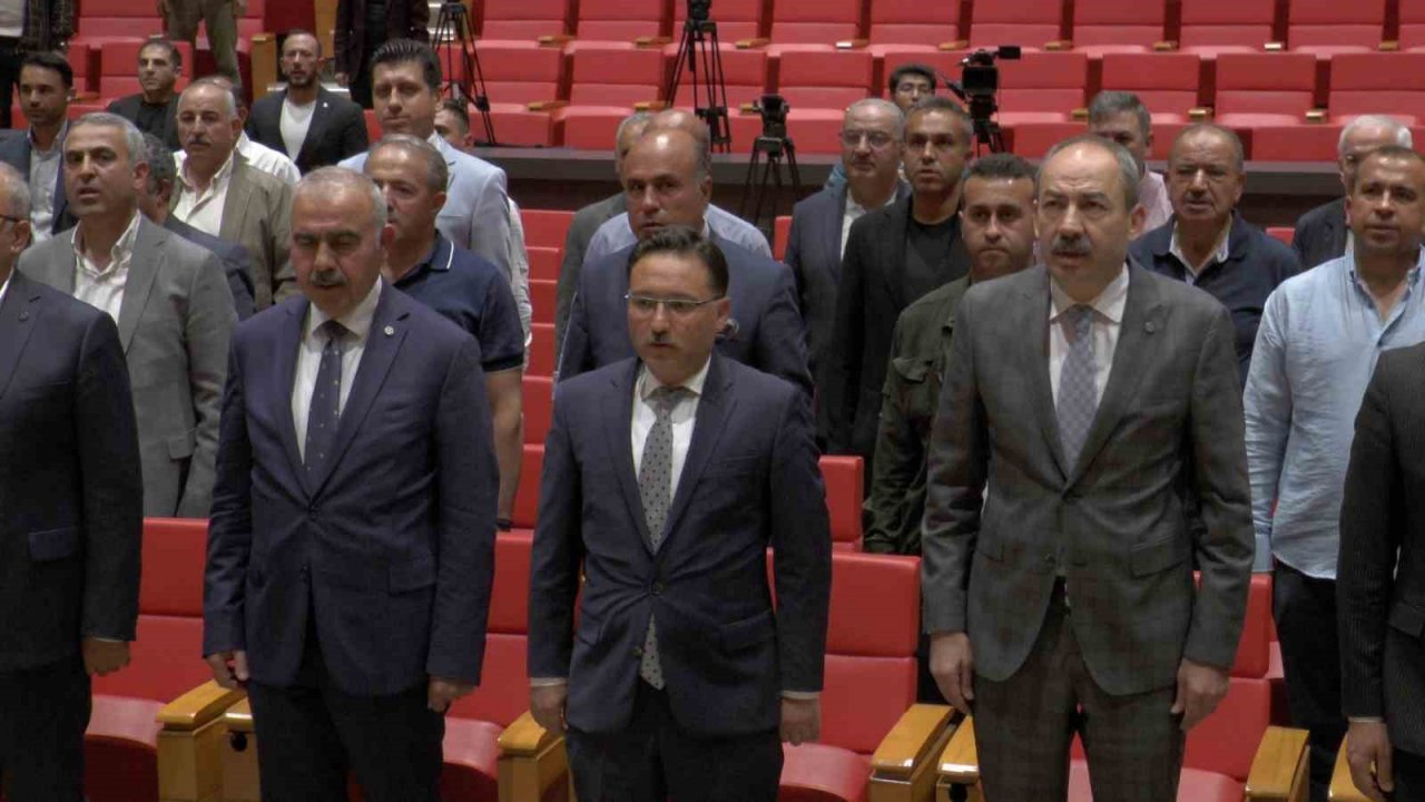 Başkan Gülsoy: “Asgari ücreti hem enflasyon hem de çalışanlarımız için bir kazanım olarak görüyoruz”