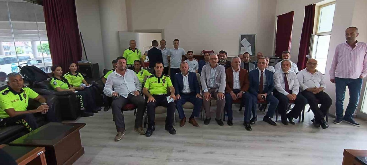 Otobüs şoförleri bilgilendirildi