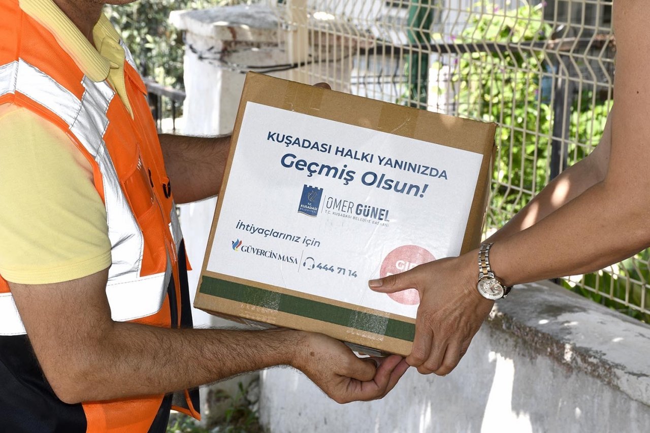 Kuşadası Belediyesi’nden depremzedelere Kurban Bayramı desteği