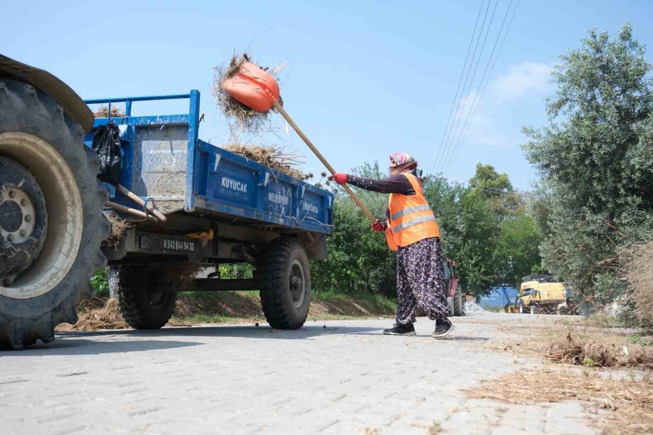 Kuyucak Belediyesi, ilçeyi bayrama hazırlıyor