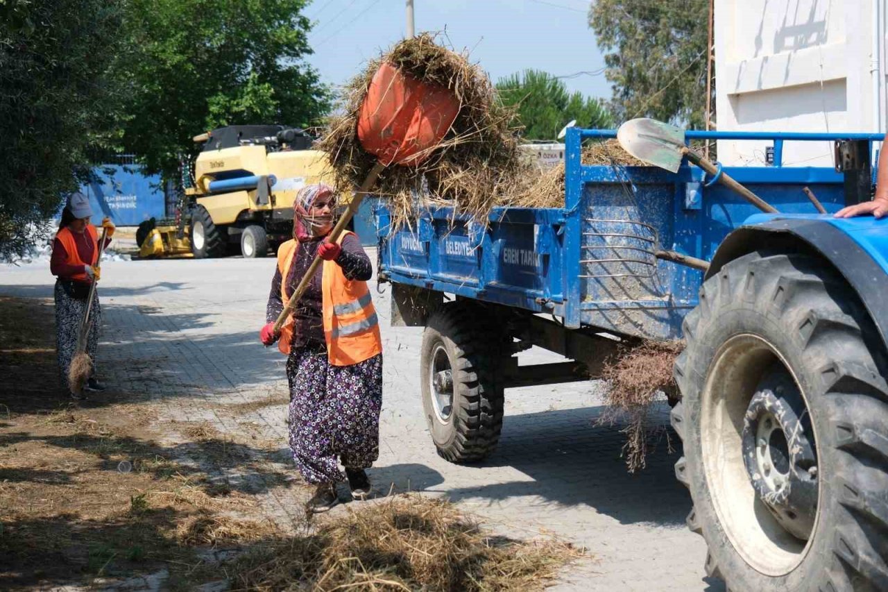 Kuyucak Belediyesi, ilçeyi bayrama hazırlıyor