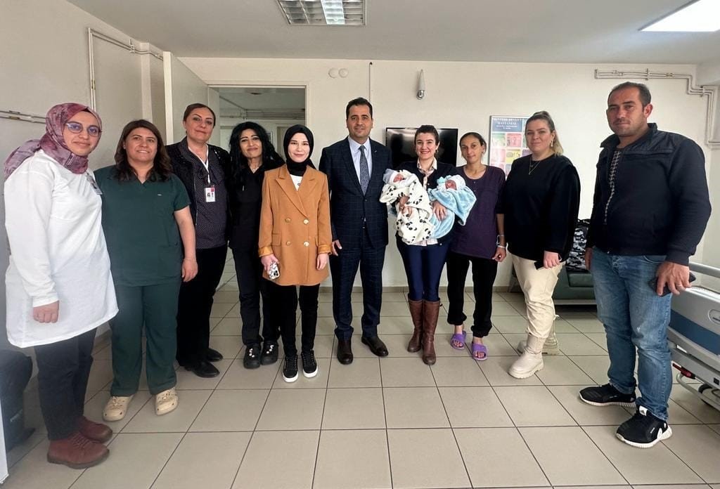 Menteşe Devlet Hastanesi’nin ilk ikiz çocukları dünyaya geldi