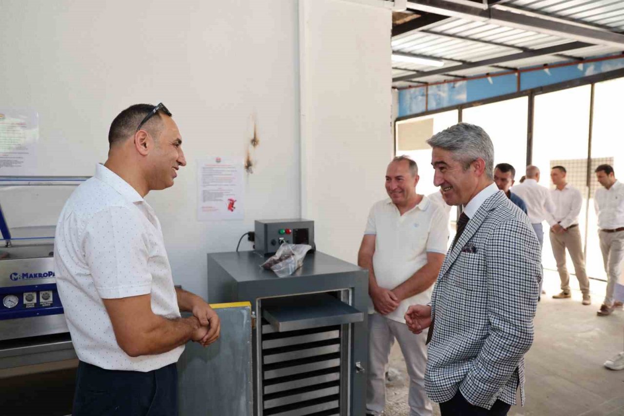 Gıda atıkları patilere mama olacak