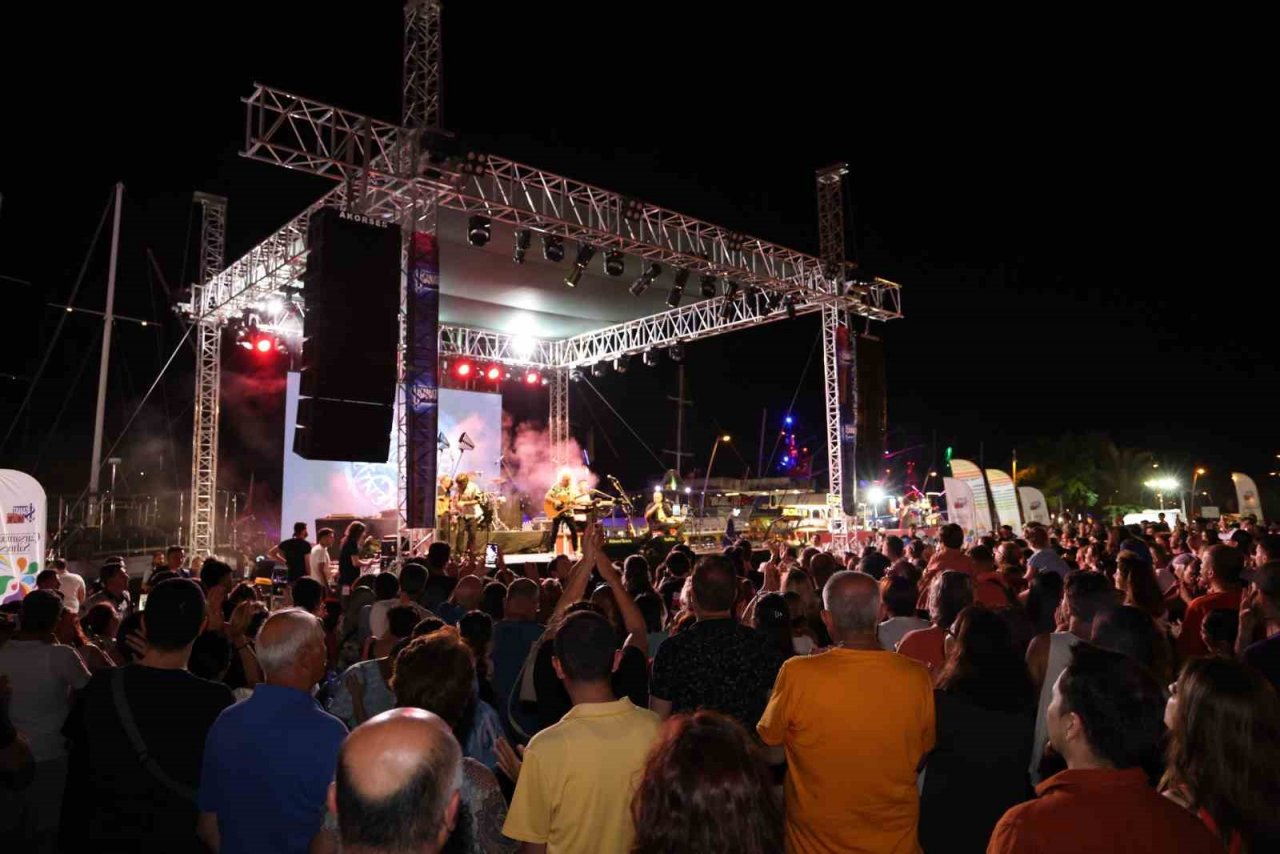 Marmaris’te ‘Yeni Türkü’ rüzgarı esti