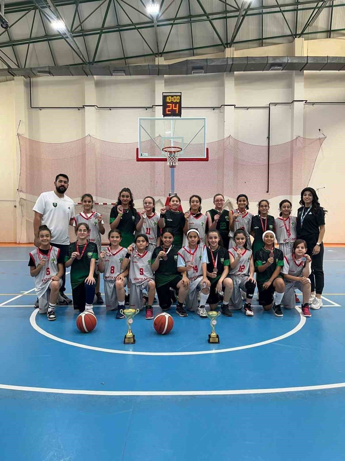 Şehitkamil’de basketbol altyapısında büyük başarı