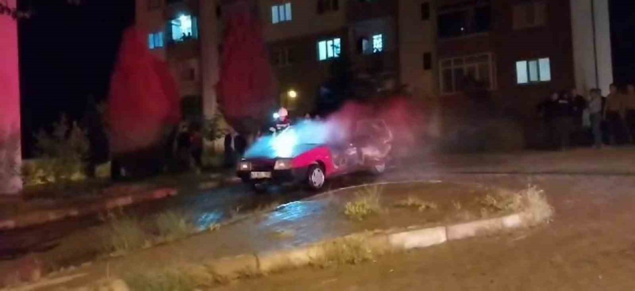 Tavşanlı’da araç yangını