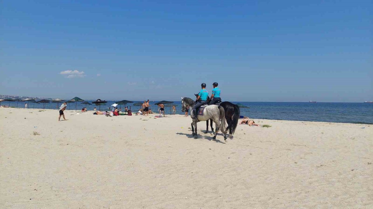 Sahilde atlı devriye başladı: Tekirdağ sahilleri atlara emanet