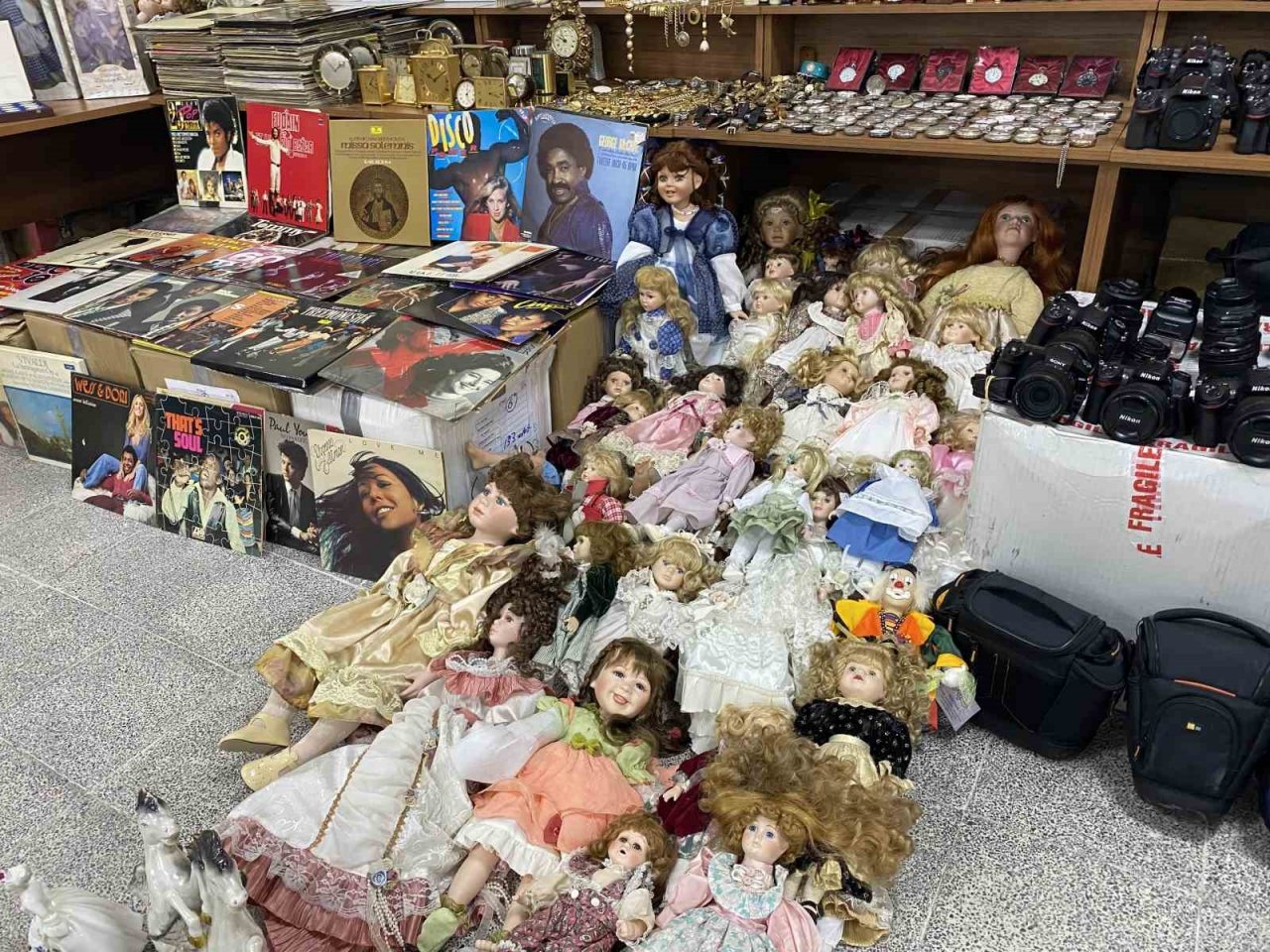 Erenköy Gümrük Sahasında 4 milyon TL değerinde 14 ton kaçak eşya ele geçirildi