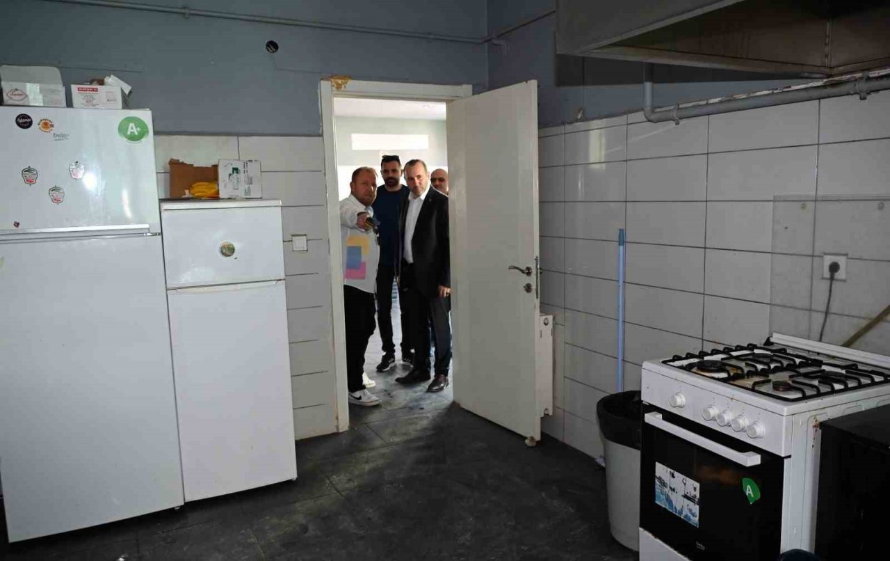 Yalovaspor tesisleri yenileniyor