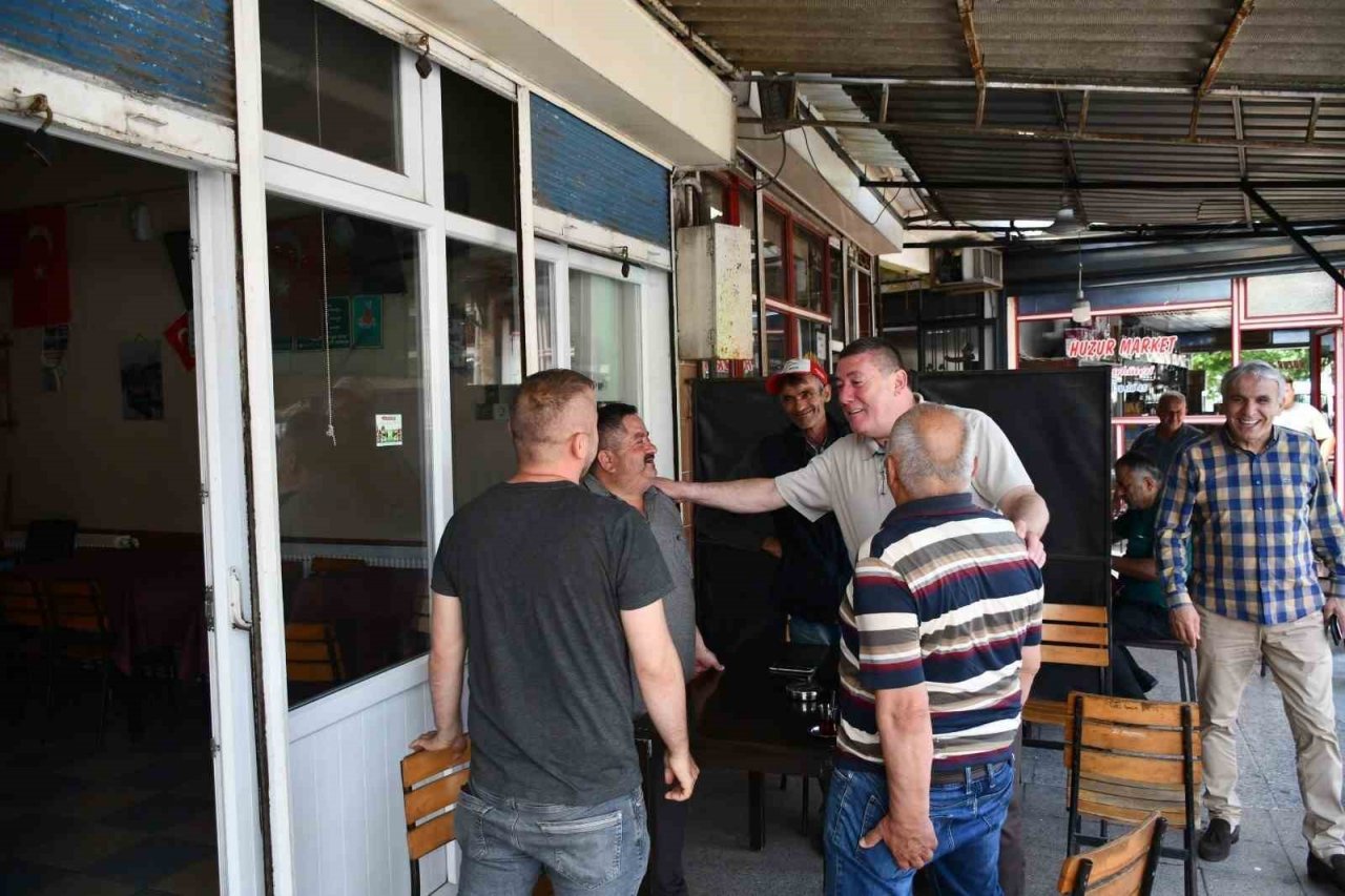 Başkan Tekin esnafları ziyaret etti