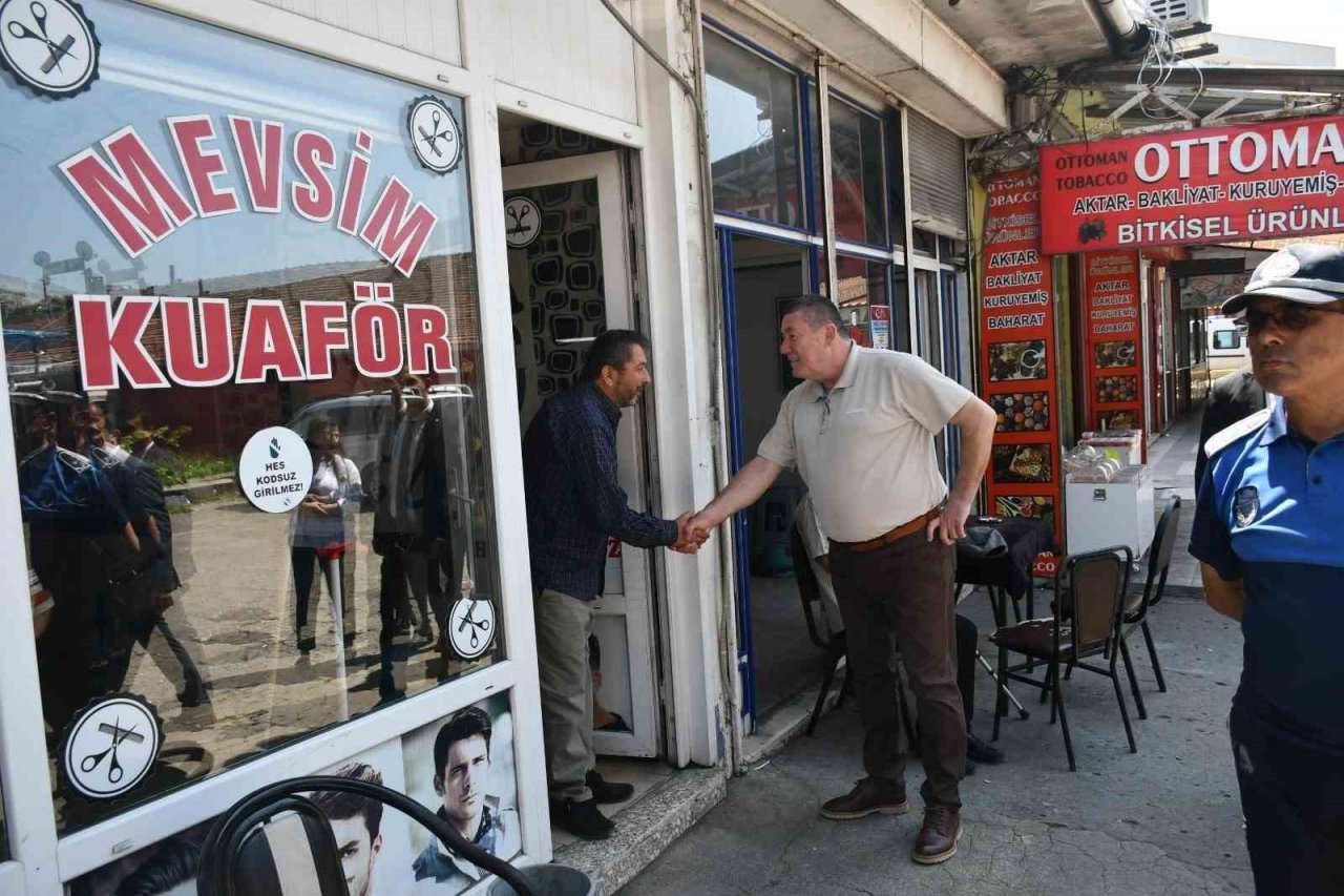 Başkan Tekin esnafları ziyaret etti