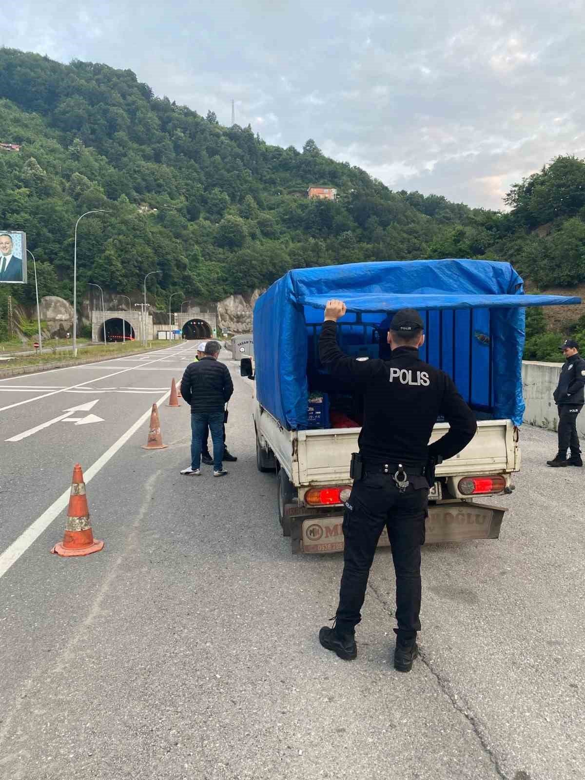 Düzensiz Göç ile Mücadeleye Yönelik uygulamada 761 kişi sorgulandı