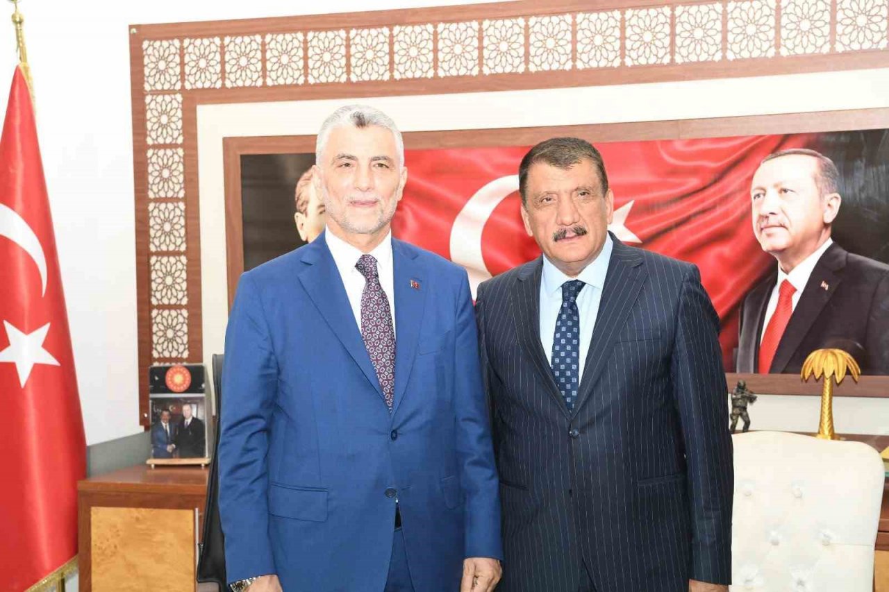 Bakan Polat: "Deprem bölgesinin inşası noktasında çok büyük çabalar sarf ediliyor"