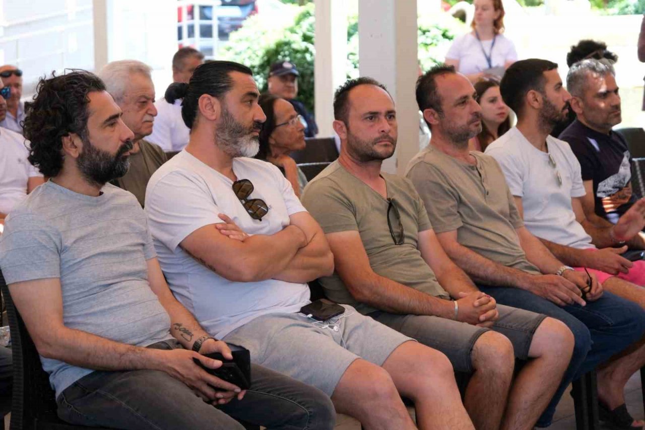 Başkan Aras, Bitez esnafıyla bir araya geldi