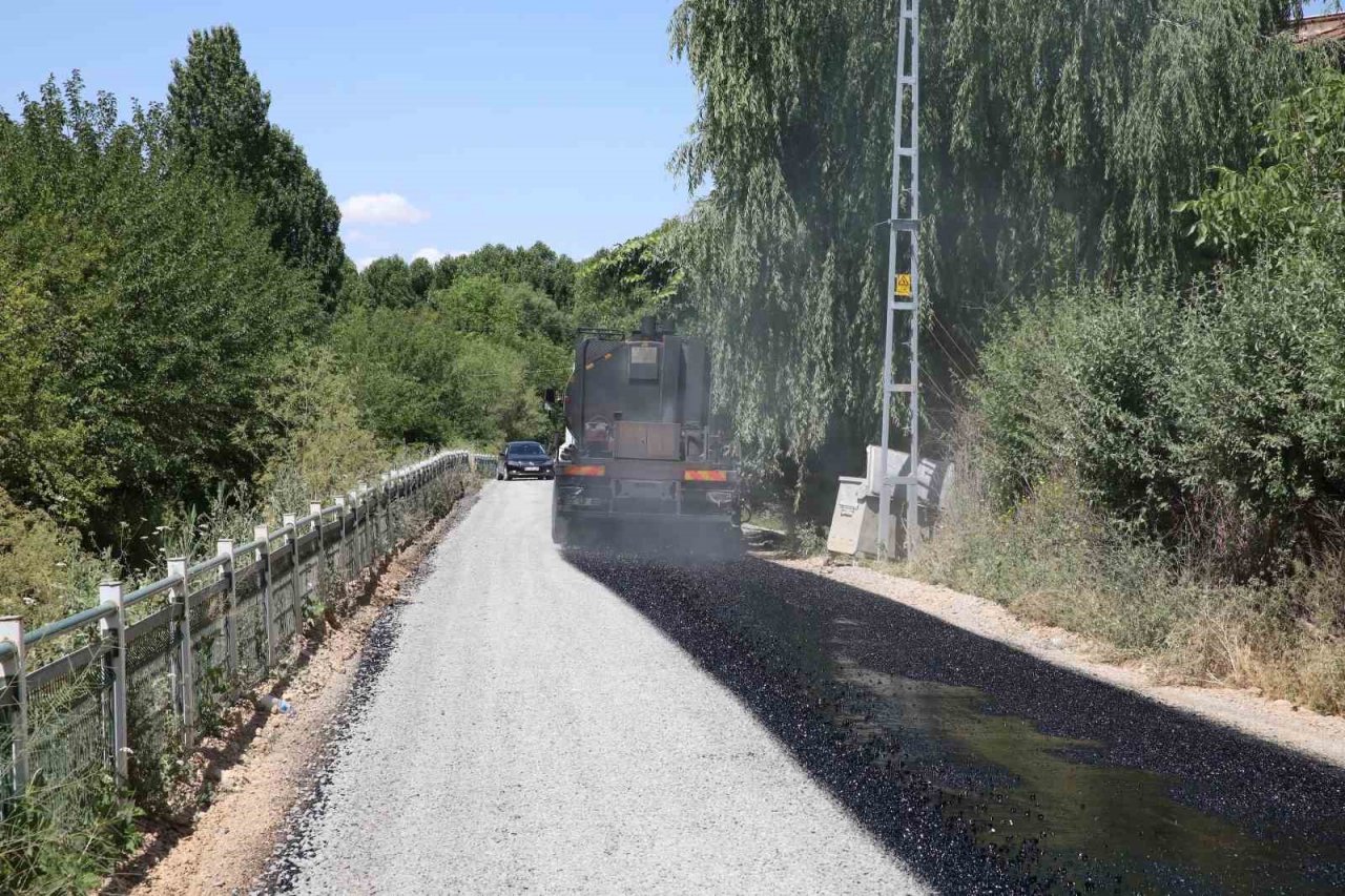 Battalgazi’de Hasırcılar Mahallesi’ne 10 km’lik asfalt serimi