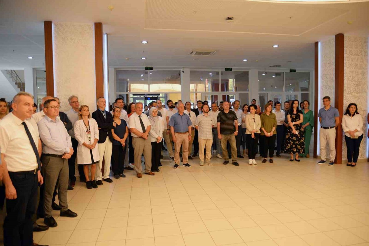 Bursa Uludağ Üniversitesi’nde bayramlaşma geleneği devam ediyor