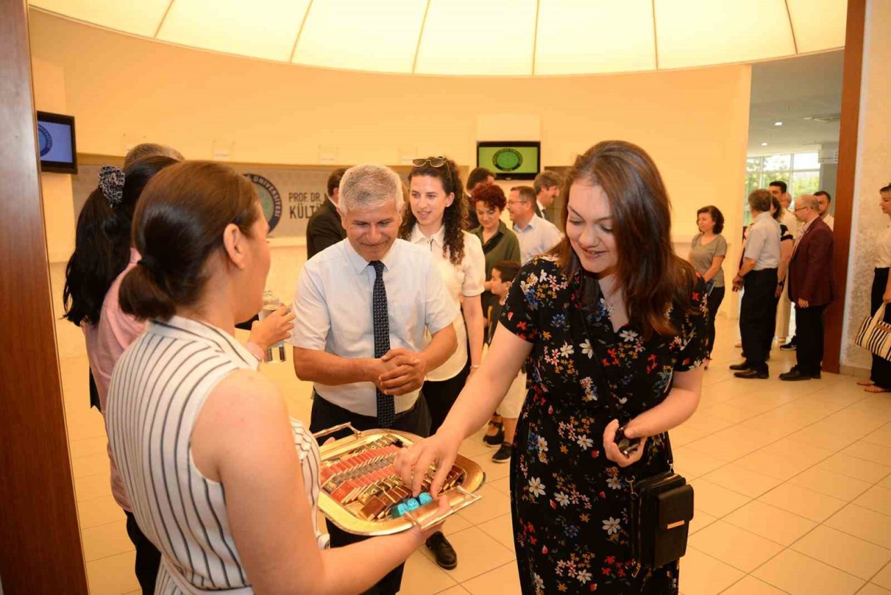 Bursa Uludağ Üniversitesi’nde bayramlaşma geleneği devam ediyor