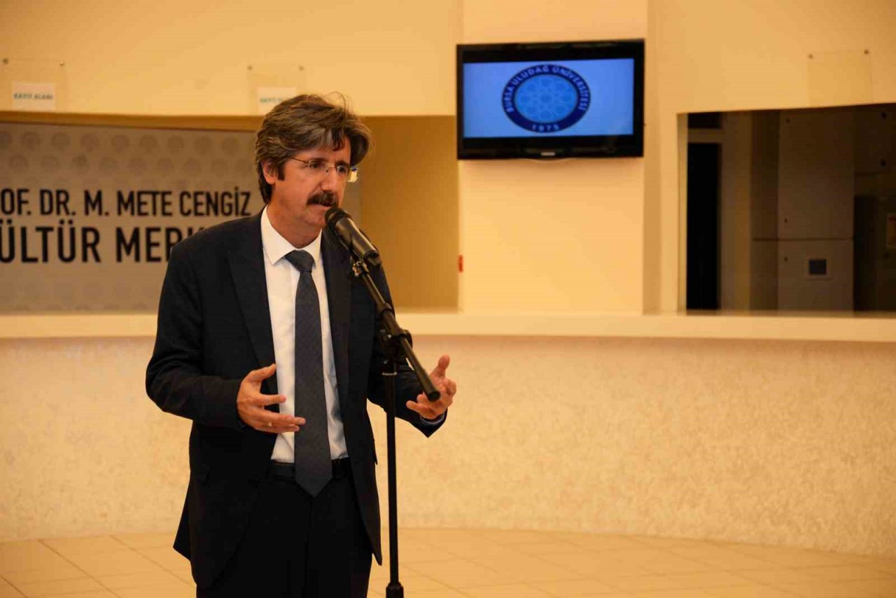 Bursa Uludağ Üniversitesi’nde bayramlaşma geleneği devam ediyor