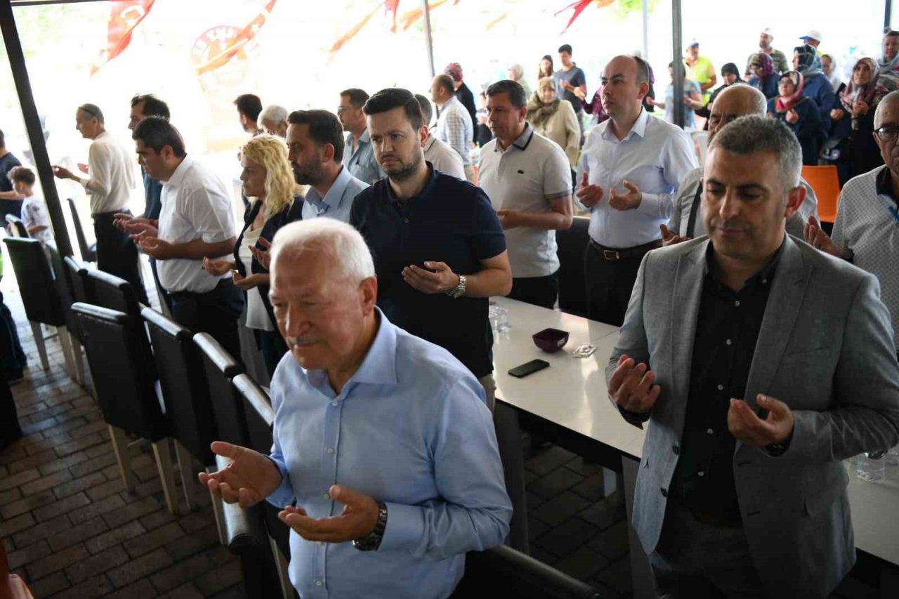 Geleneksel Lapseki hayrı yapıldı