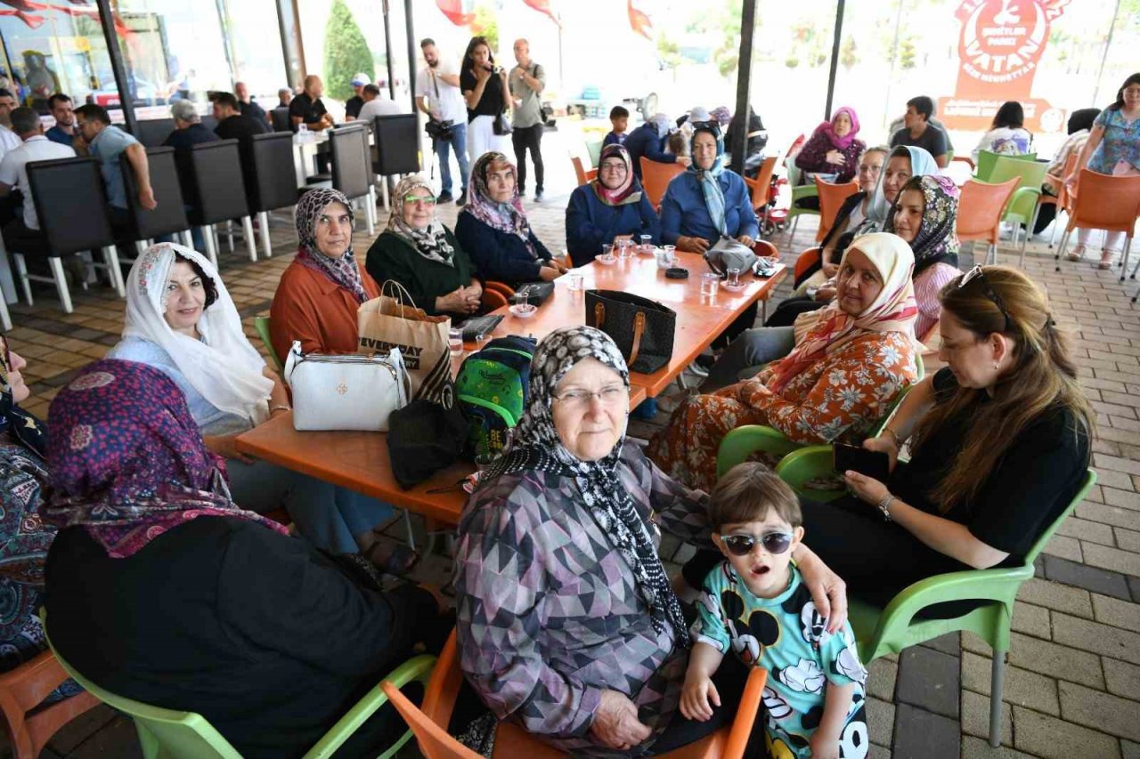 Geleneksel Lapseki hayrı yapıldı