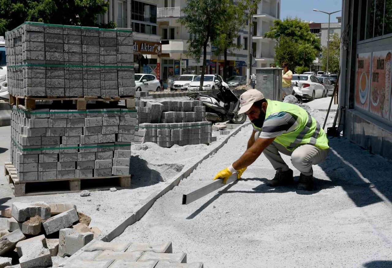 Kuşadası Belediyesi, Davutlar’da çalışmalarını sürdürüyor