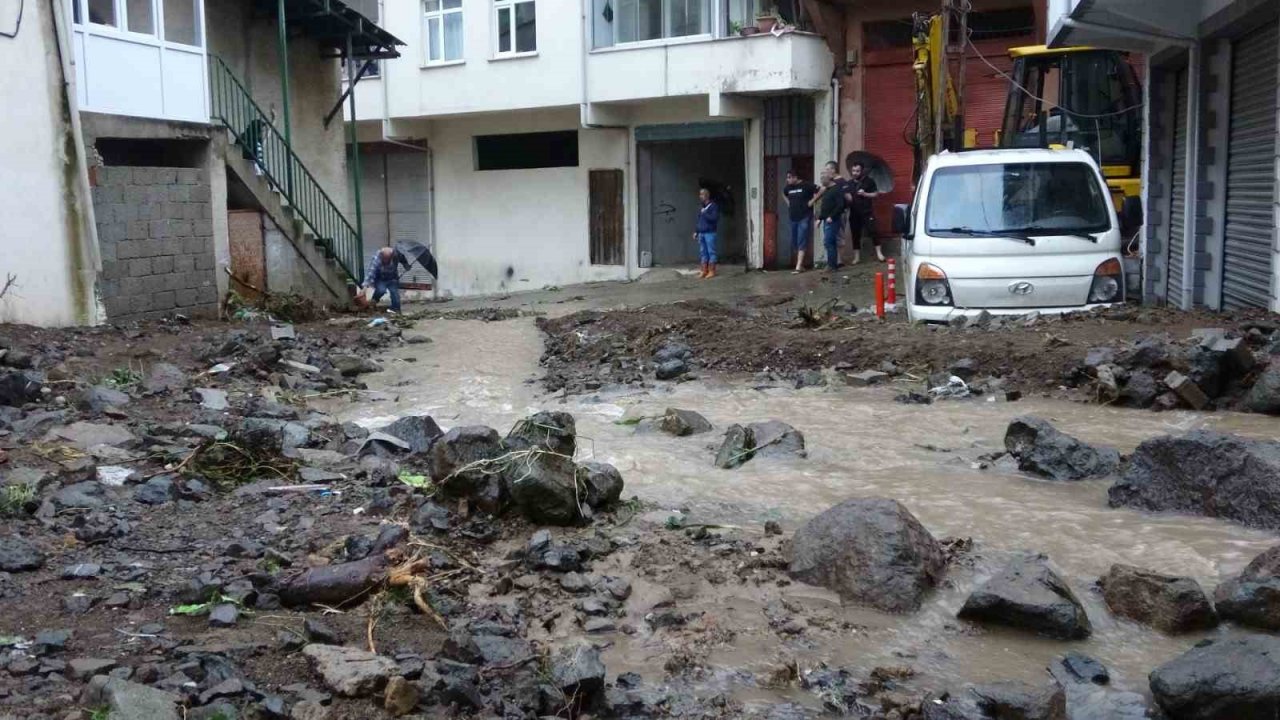 Giresun’da sel