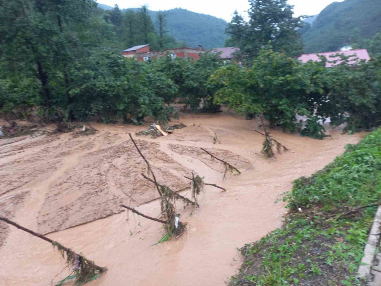 Giresun’da sel