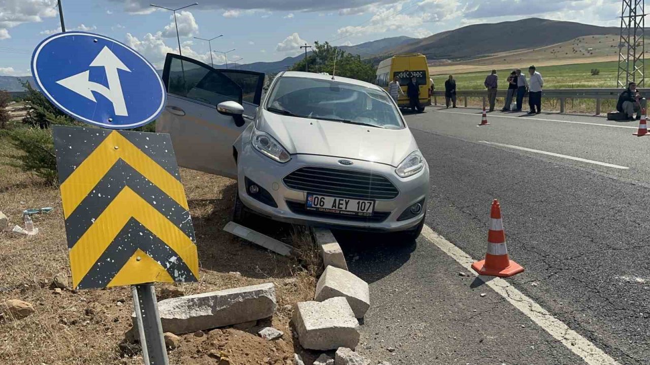 Elazığ’da trafik kazası: 1’i ağır 4 yaralı