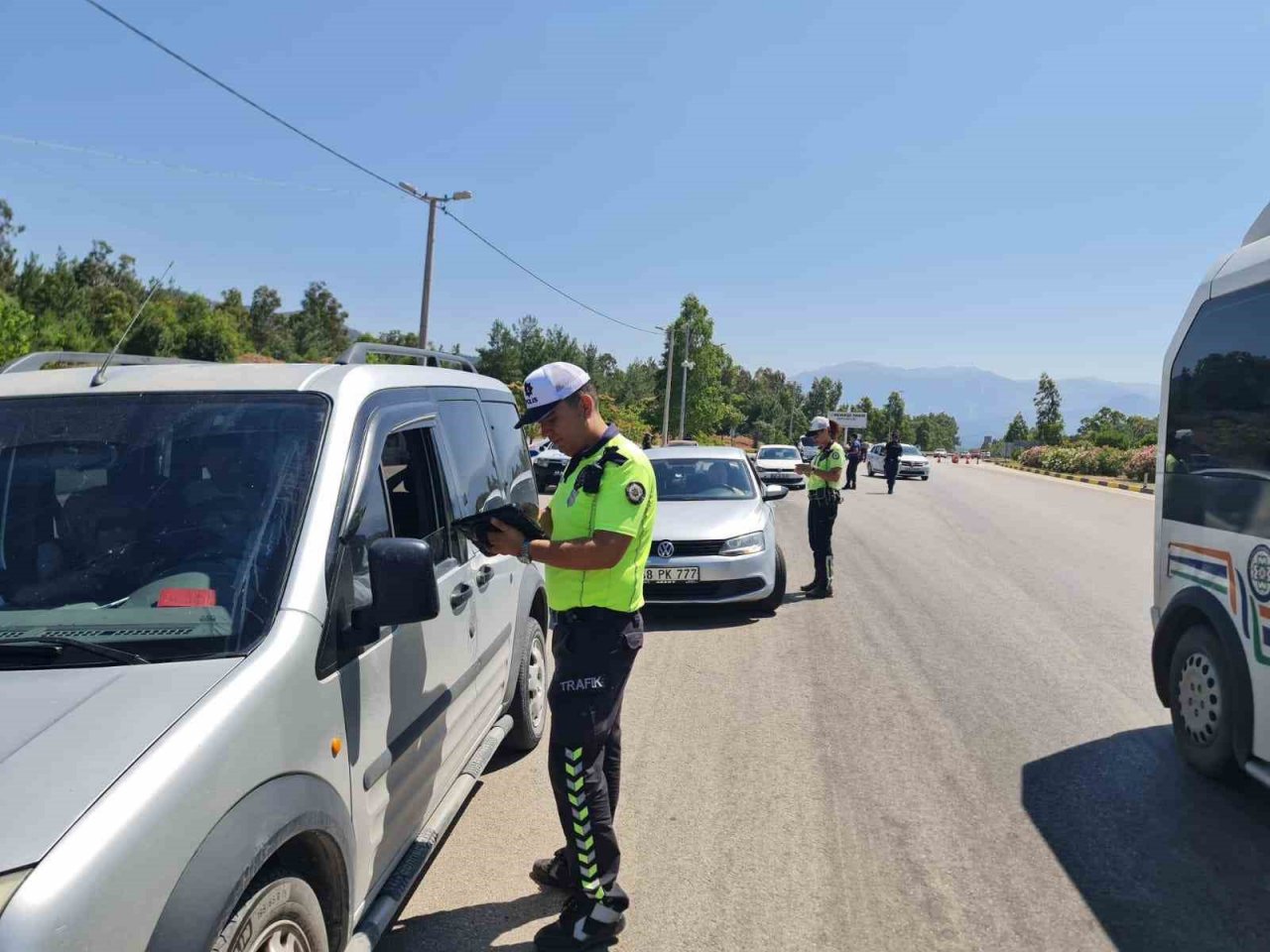 Fethiye’de Kurban Bayramı öncesi trafik tedbirleri artırıldı