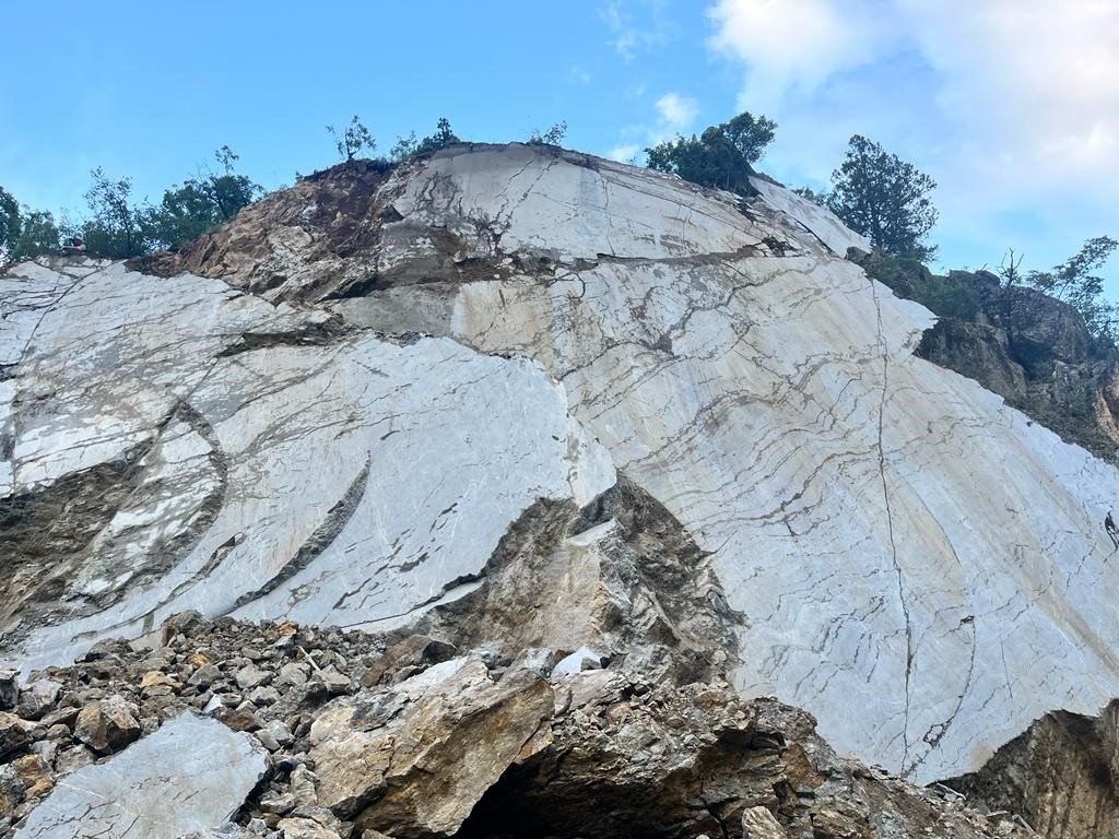 Büyükşehir, çalışma yapılan Kapuzbaşı Şelaleleri yolunu bayram boyunca ulaşıma açtı