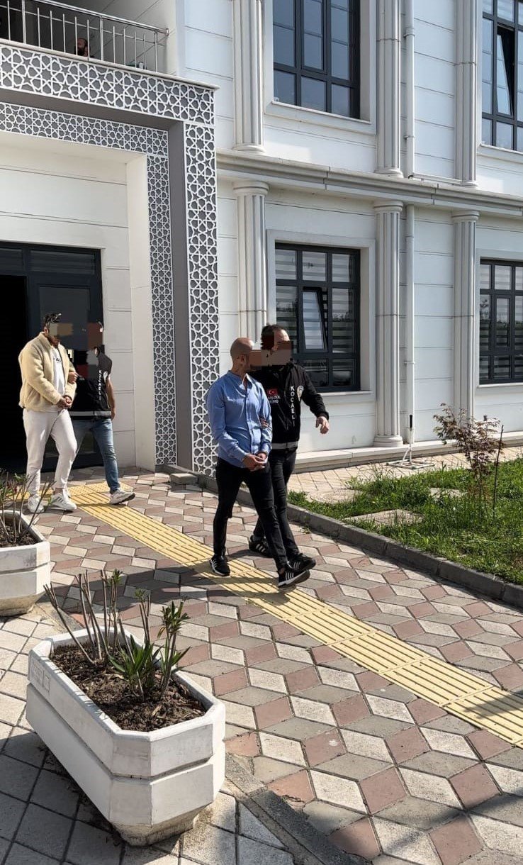 Devre mülk dolandırıcılarına polis operasyonu: 22 vatandaşı 4 milyon TL dolandırdılar